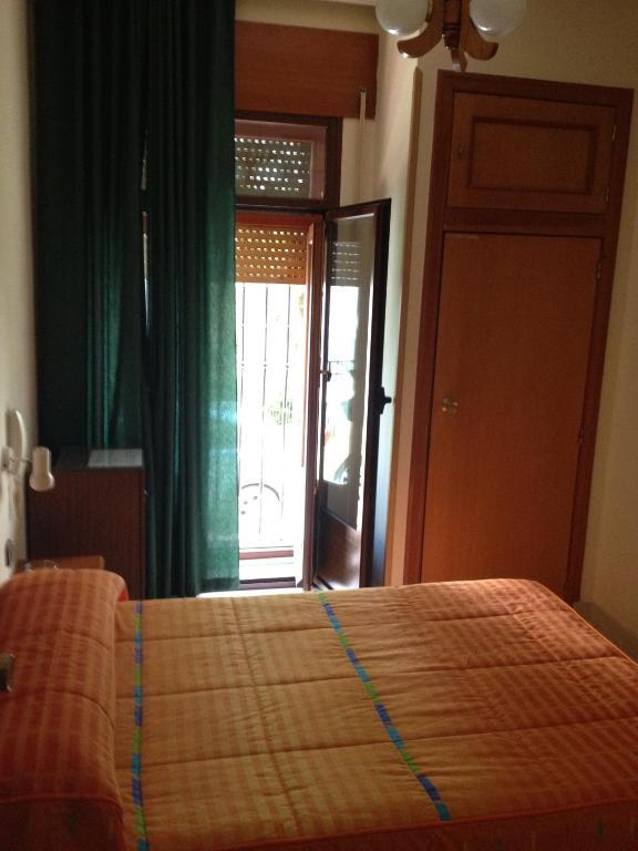 Hostal Cervantes Вальдеморо Номер фото